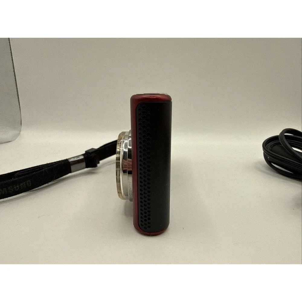 Red Samsung HMX-U10 High Definition Camcorder/Camera Untested Excellent Cosmetic